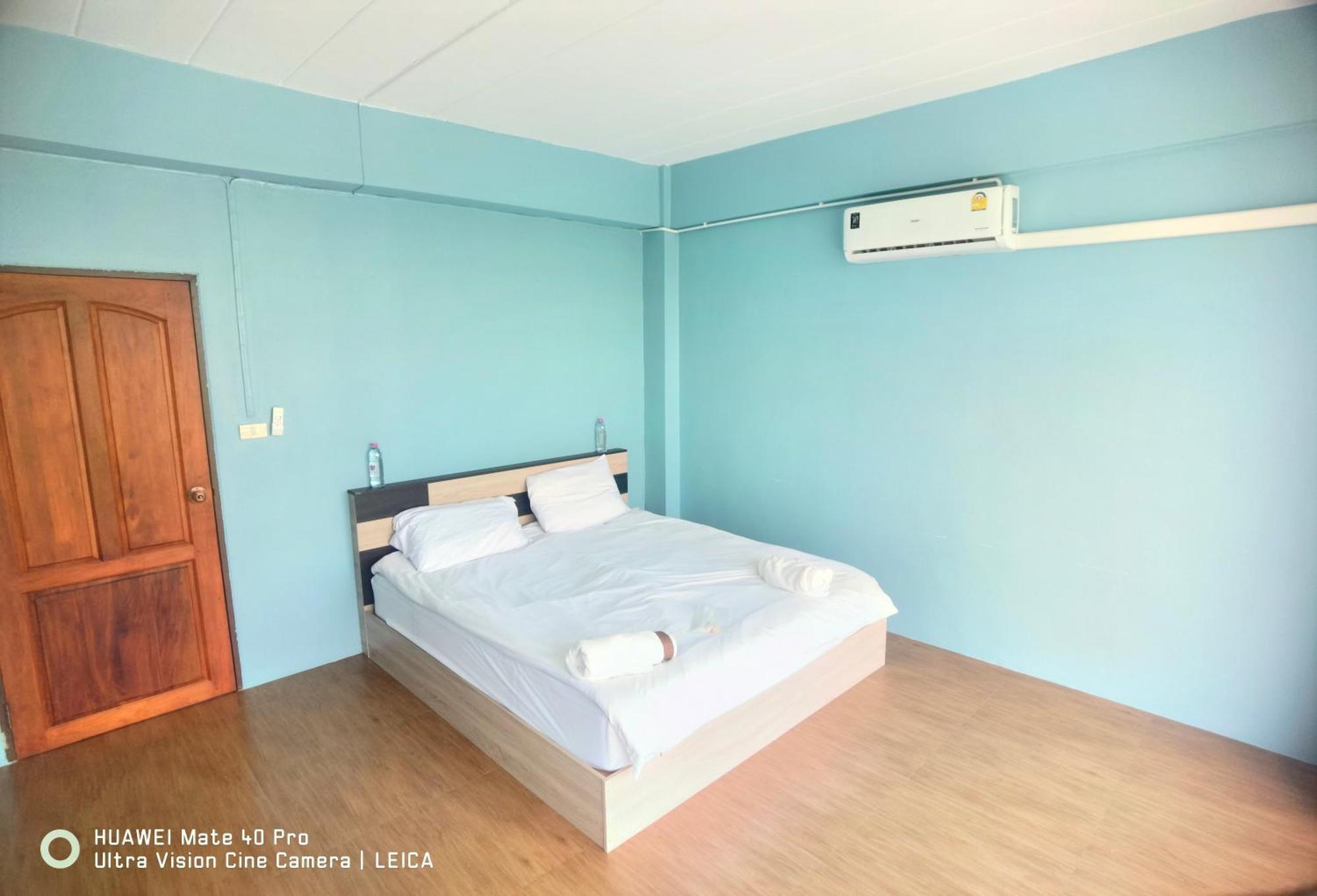 115 Townhouse Hotell Ban Khlong Krang Eksteriør bilde