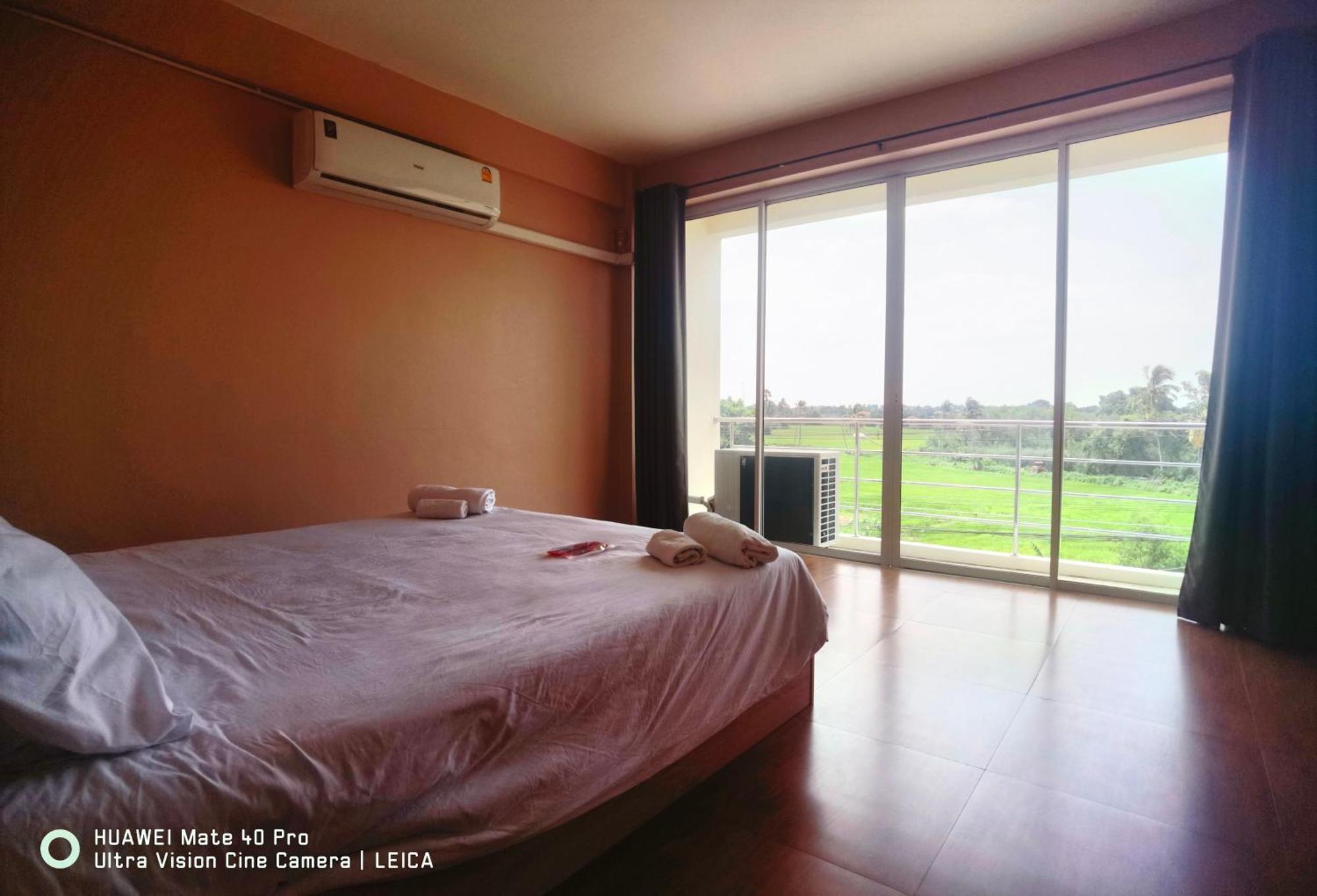 115 Townhouse Hotell Ban Khlong Krang Eksteriør bilde