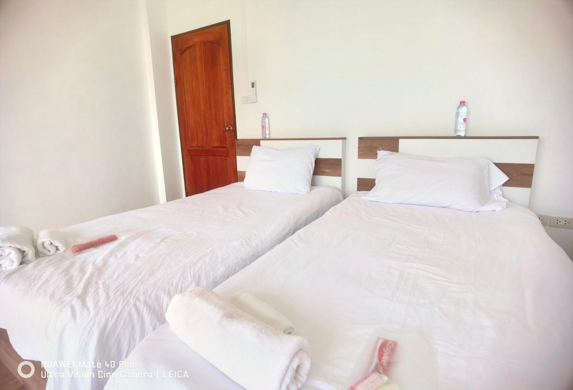 115 Townhouse Hotell Ban Khlong Krang Eksteriør bilde