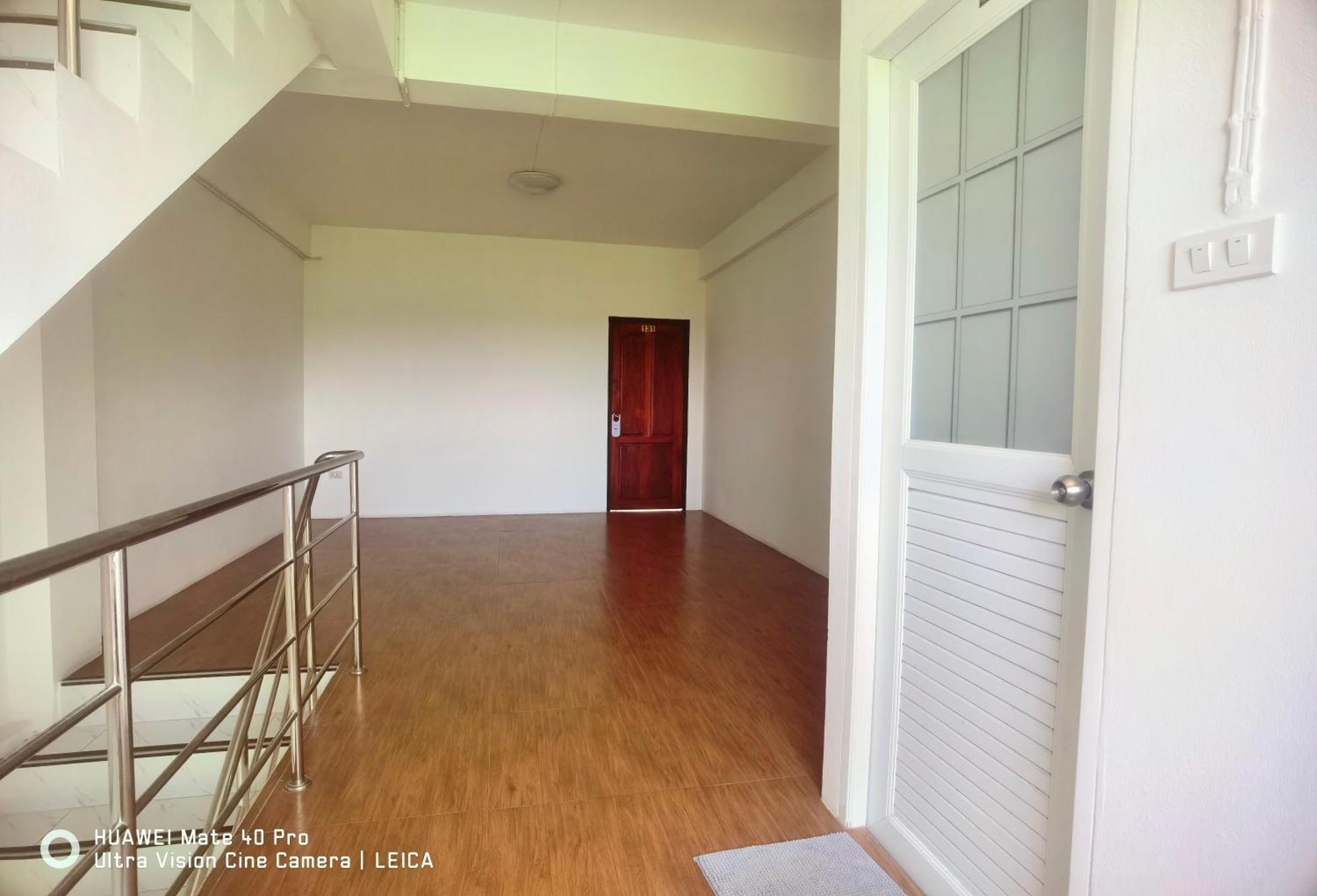 115 Townhouse Hotell Ban Khlong Krang Eksteriør bilde
