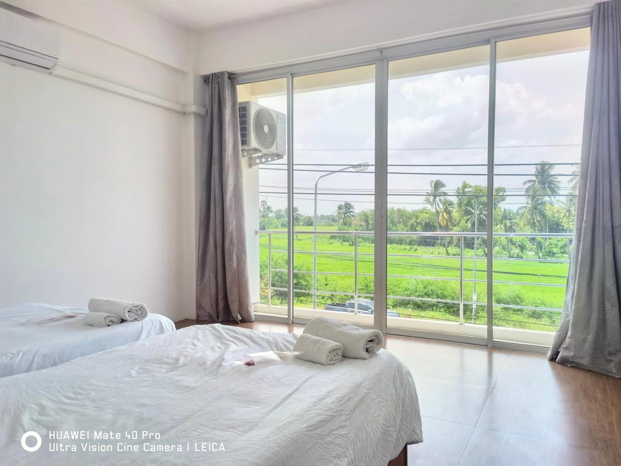 115 Townhouse Hotell Ban Khlong Krang Eksteriør bilde