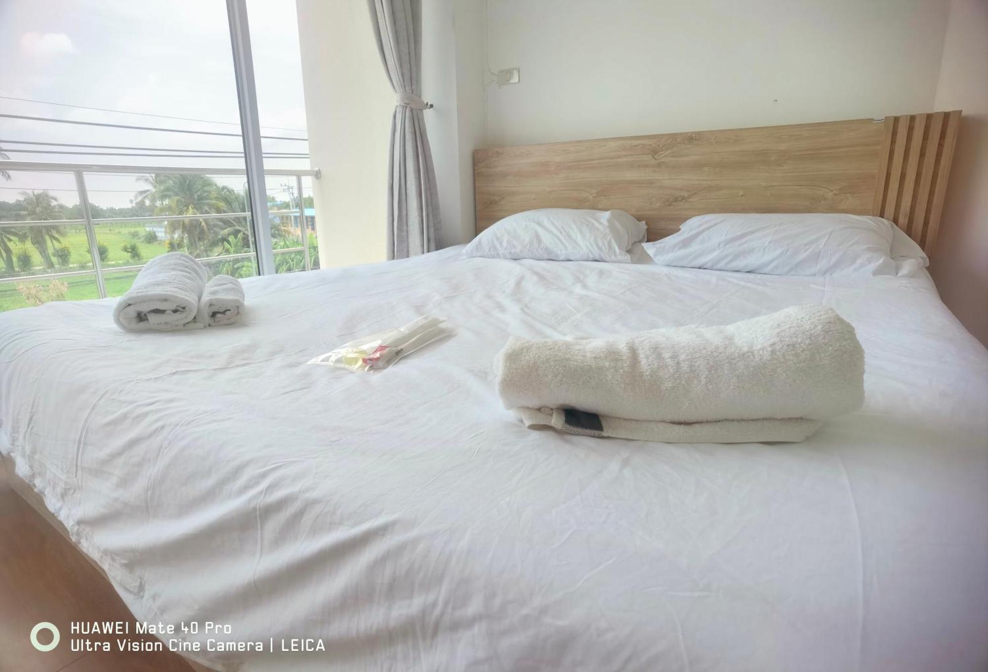 115 Townhouse Hotell Ban Khlong Krang Eksteriør bilde