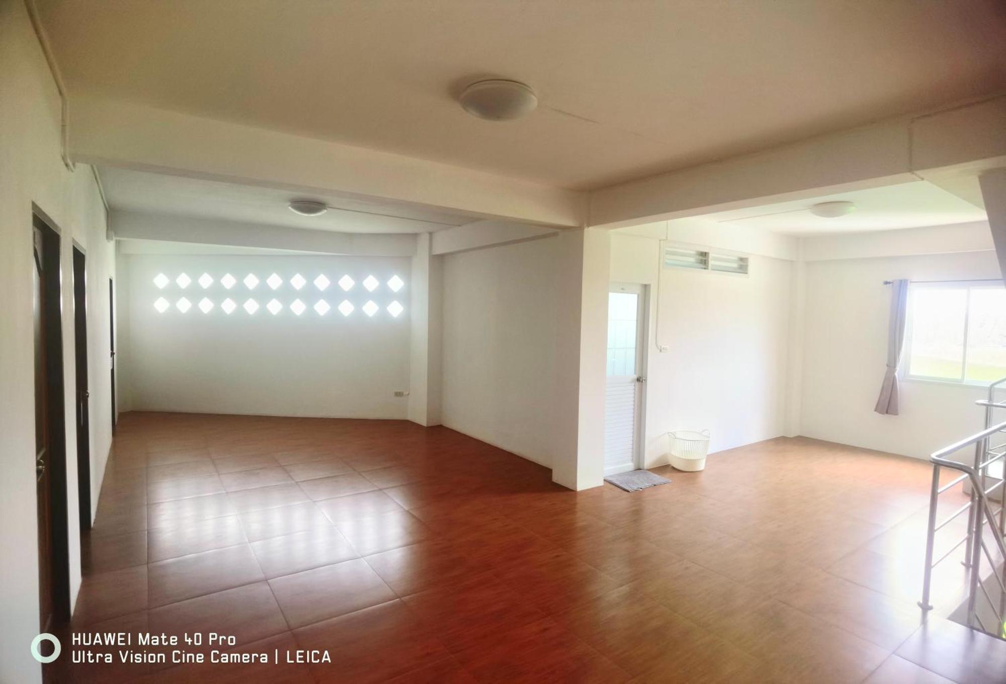 115 Townhouse Hotell Ban Khlong Krang Eksteriør bilde