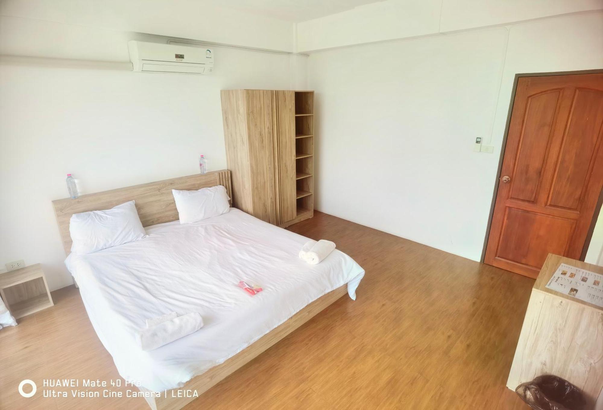 115 Townhouse Hotell Ban Khlong Krang Eksteriør bilde