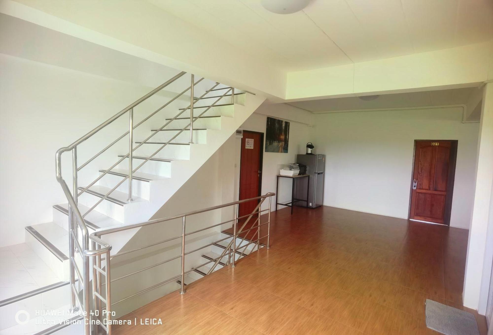 115 Townhouse Hotell Ban Khlong Krang Eksteriør bilde