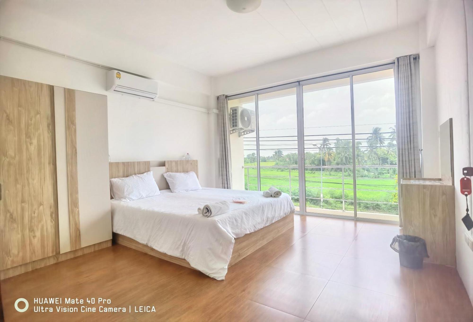 115 Townhouse Hotell Ban Khlong Krang Eksteriør bilde