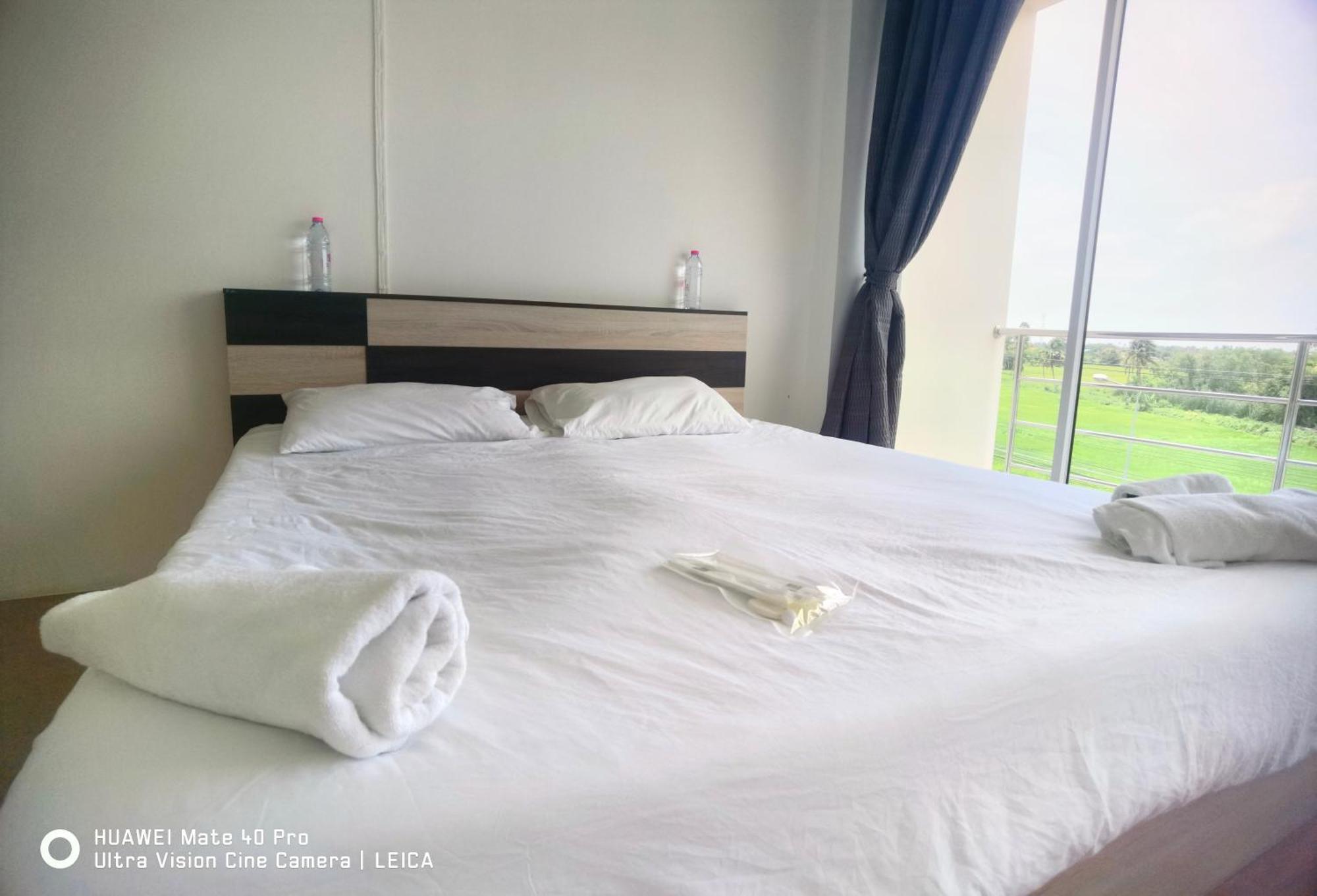 115 Townhouse Hotell Ban Khlong Krang Eksteriør bilde