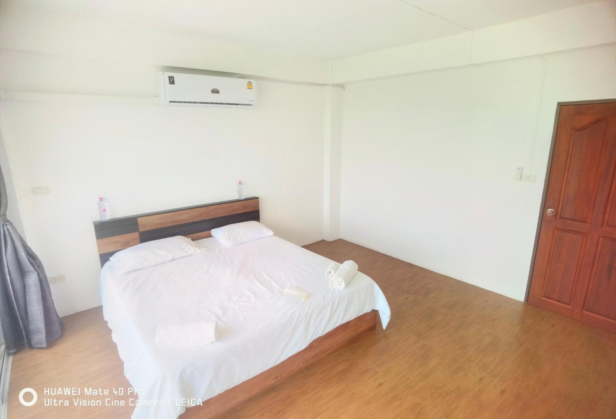 115 Townhouse Hotell Ban Khlong Krang Eksteriør bilde