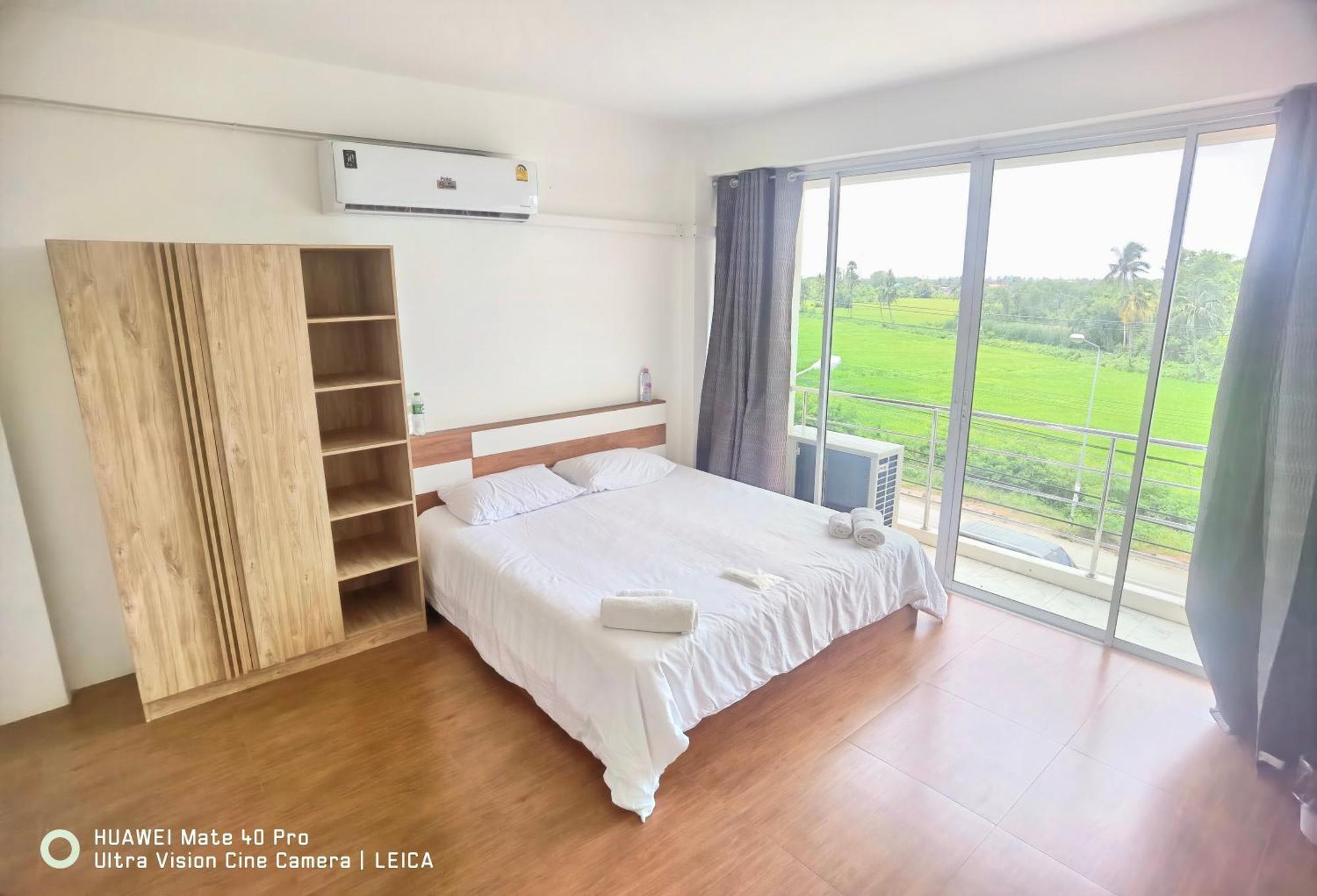 115 Townhouse Hotell Ban Khlong Krang Eksteriør bilde