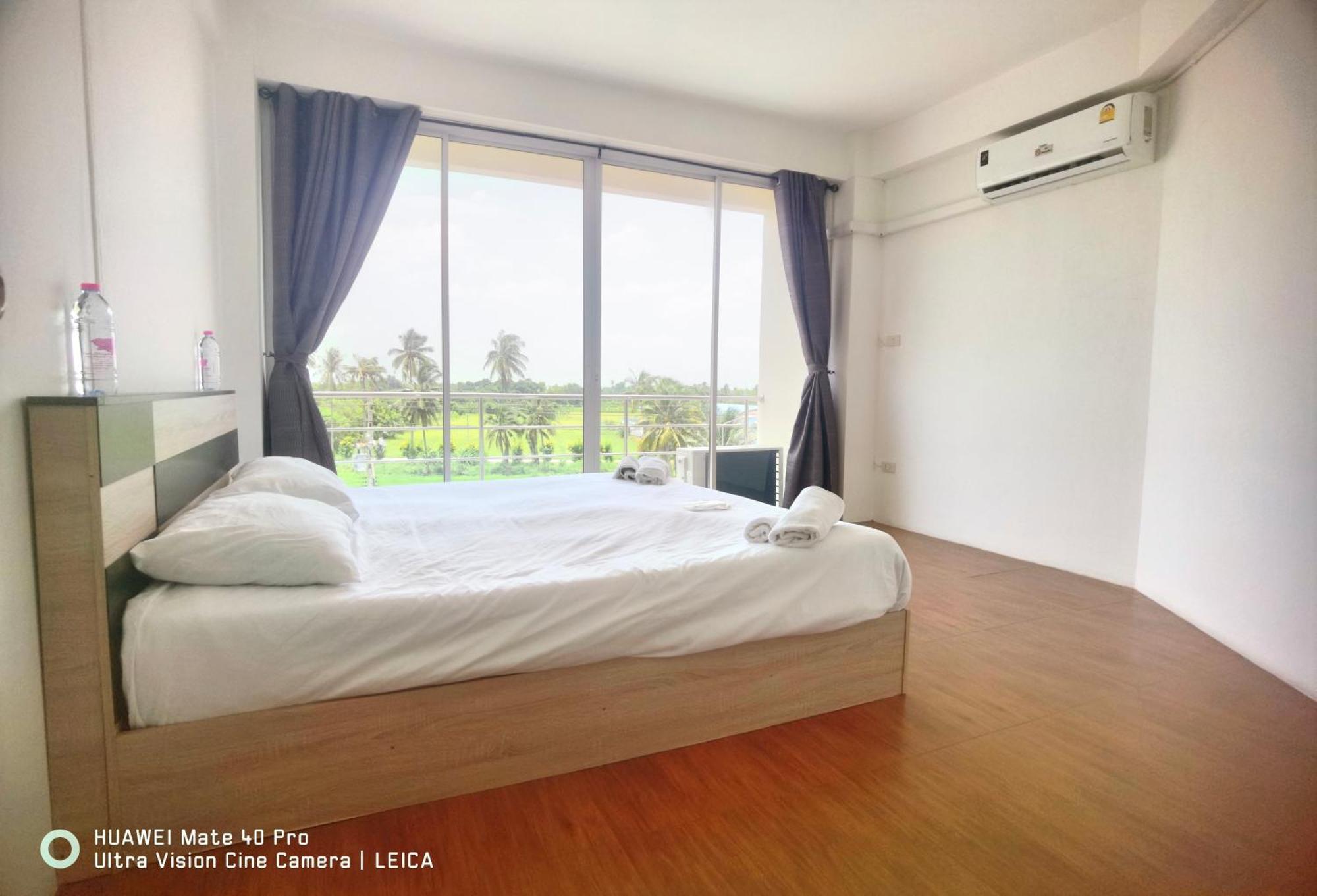 115 Townhouse Hotell Ban Khlong Krang Eksteriør bilde